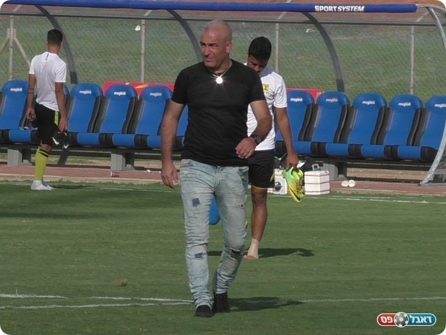 עופר בכר מאוכזב בסיום (שקד מורג)